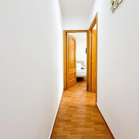 Yenny Villa Vilaseca de Solcina